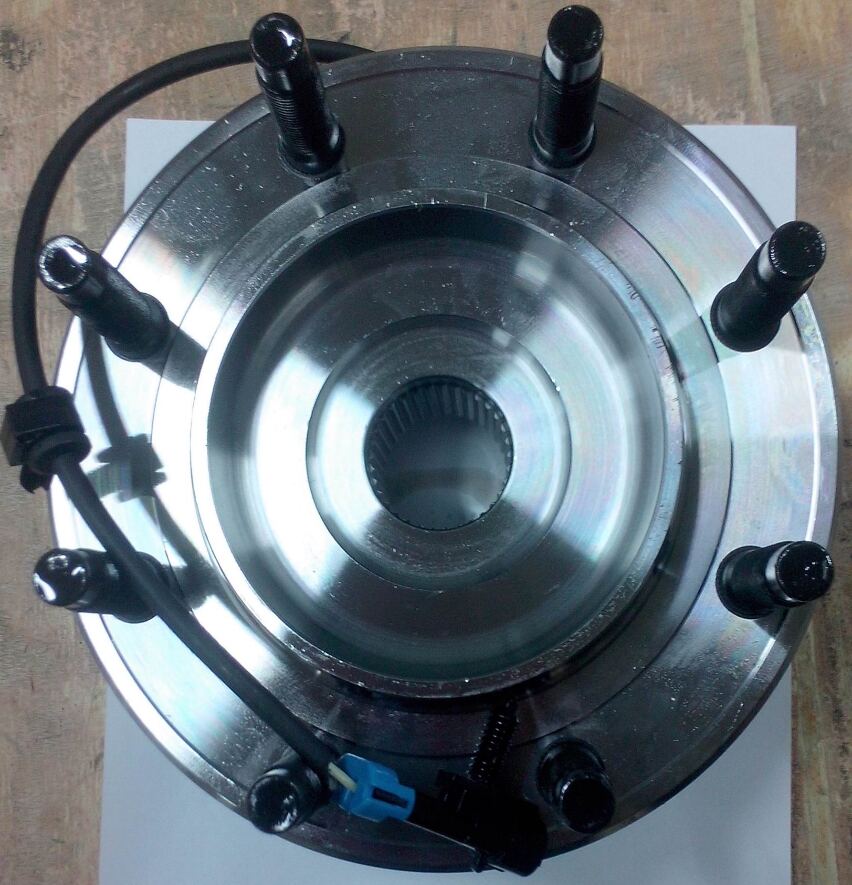Wheel hub assembly, stud side